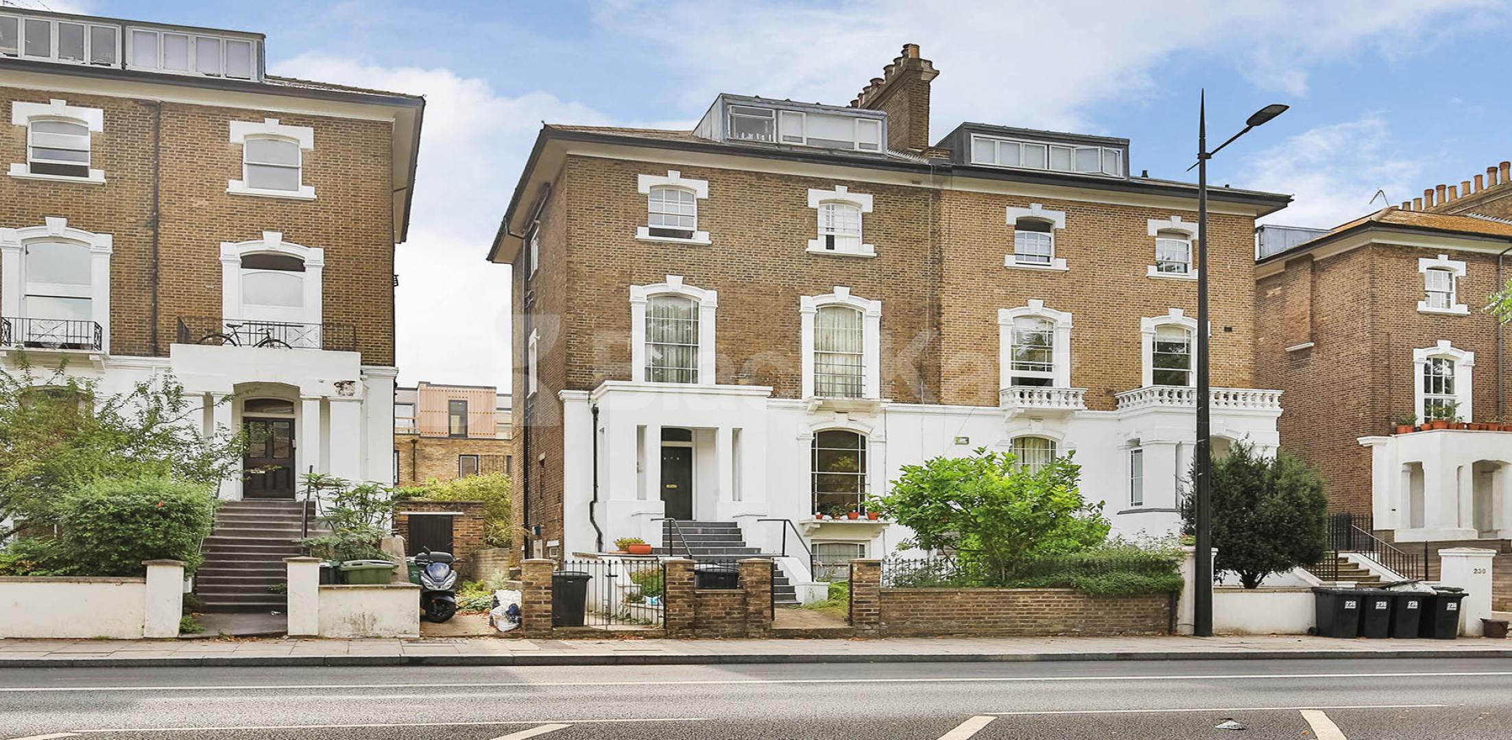 Spacious two double bedroom set within a period conversion Camden Road, Camden